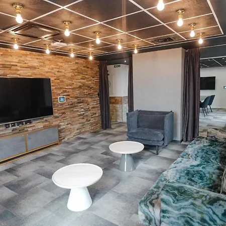 Chapter Ealing: Studio Apartments with Tube Station Access London Exterior photo