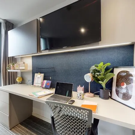 Chapter Ealing: Studio Apartments with Tube Station Access London Exterior photo