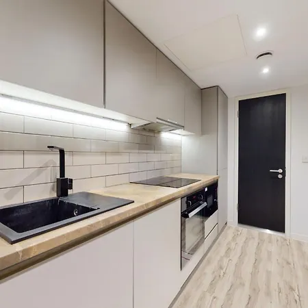 Chapter Ealing: Studio Apartments with Tube Station Access London Exterior photo