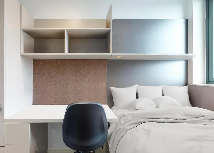 Studio Apartments And Ensuite Bedrooms With Shared Kitchen At Chapter Ealing Right Next To North Acton Tube Station